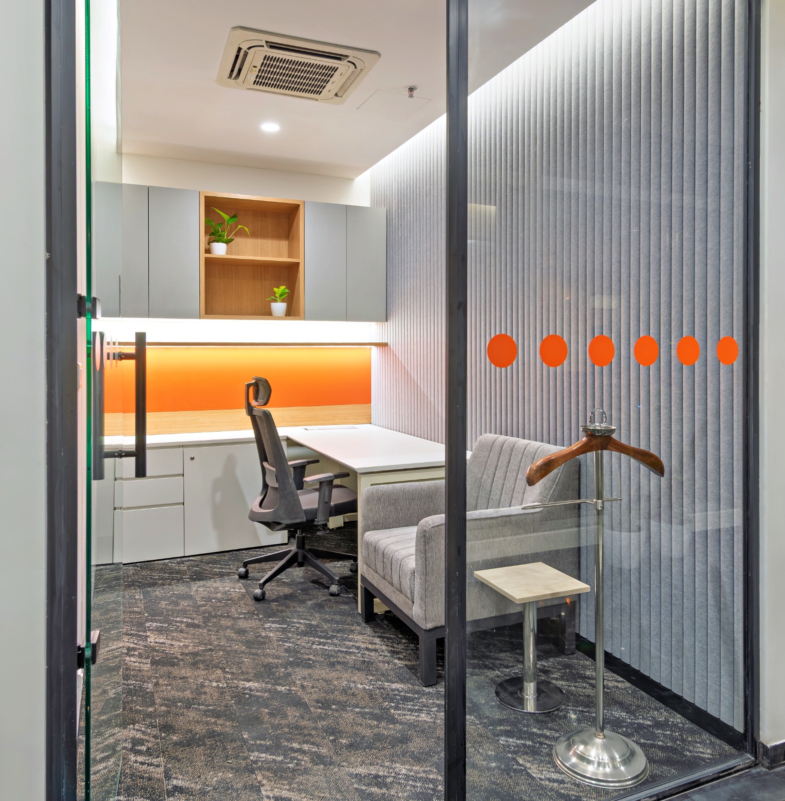 Incrade Office, BKC